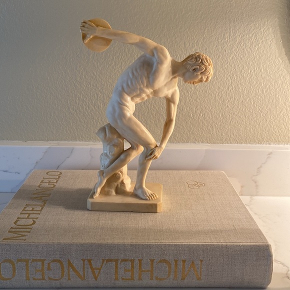 Vintage “Discus Thrower” Statuette - Picture 1 of 12